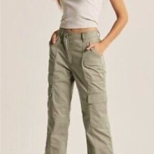 Abercrombie & Fitch Relaxed Utility Pant